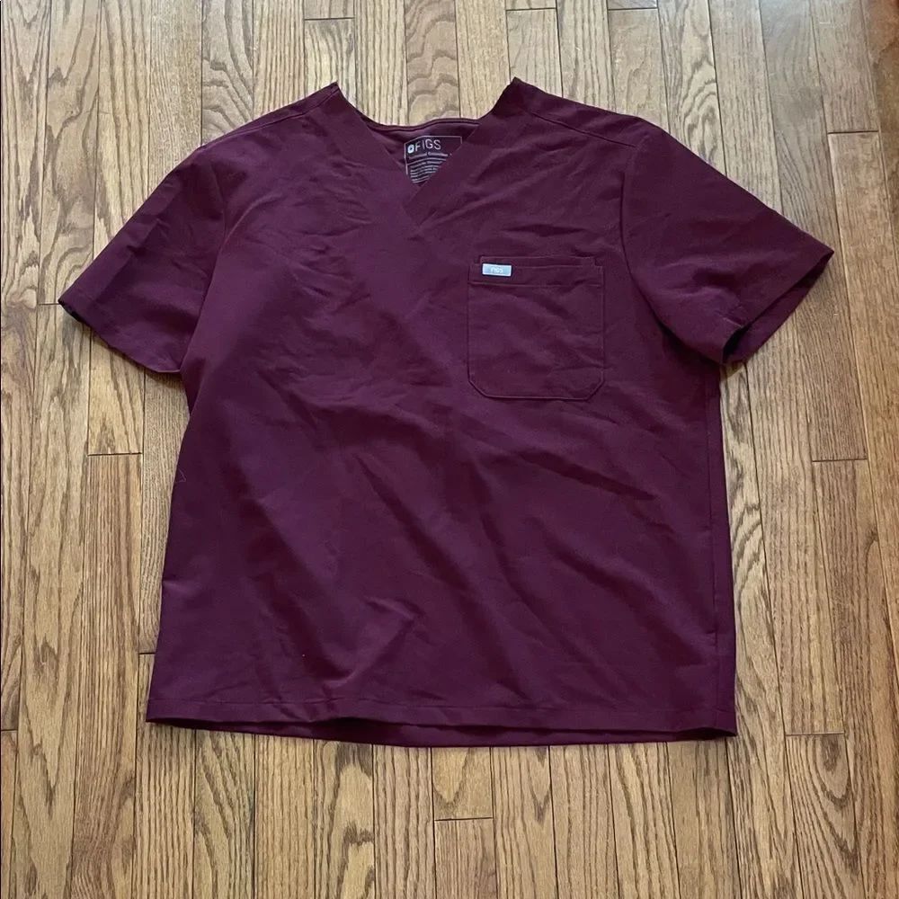 Figs Technical Collection Burgundy Scrub Top Short Sleeve Women’s Sz Large